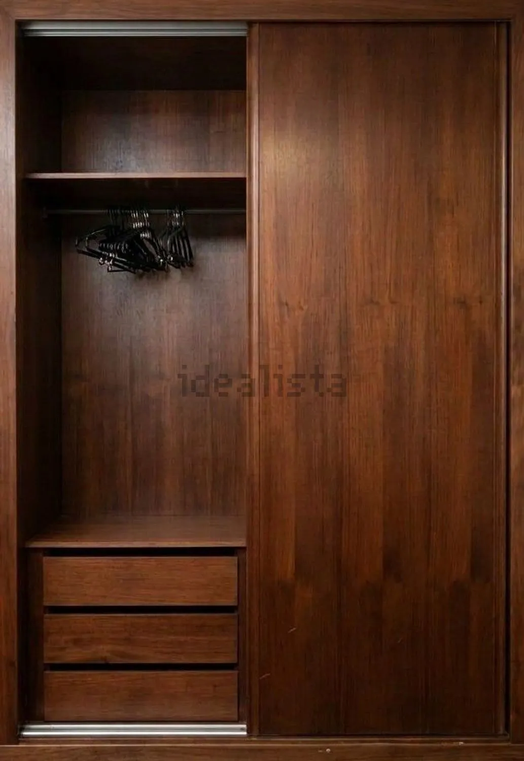 Built-in wooden wardrobe